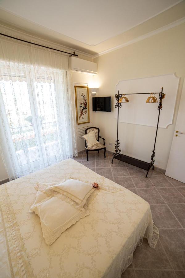 Angel Luxury Suite Sorrento Exterior photo